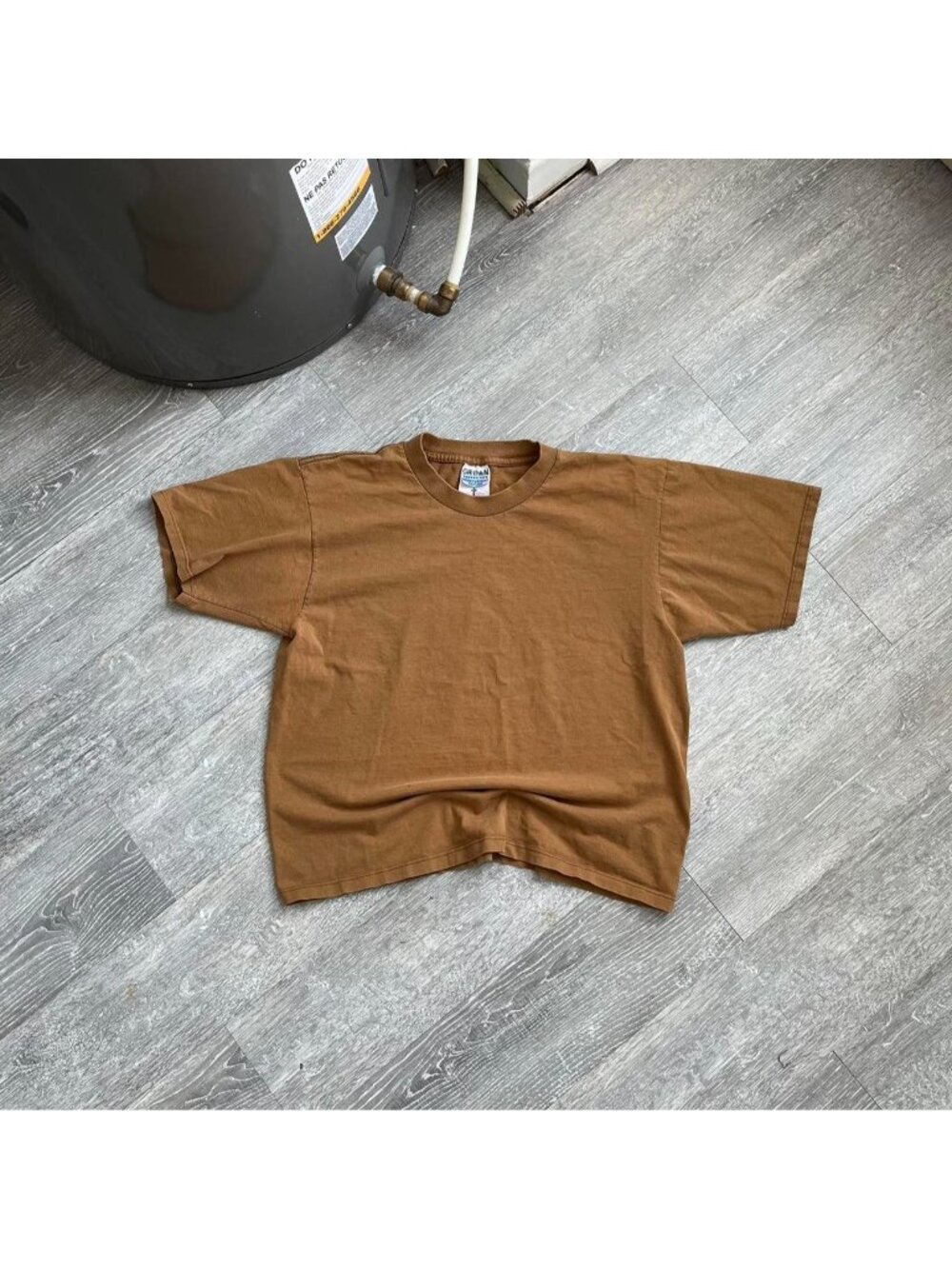 Orange / Brown Vintage Early 2000’s Gildan Blank T-Shirt